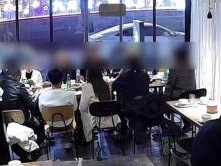 神秘组局者隐身，10人聚餐9人开溜幕后真相揭秘