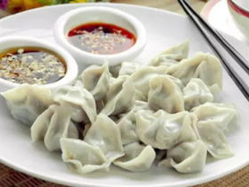 东北猫冬生活离不开冻饺子