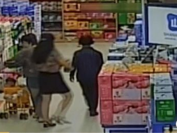 女子为集娃娃商场偷盲盒：疯狂收藏背后的法律风险